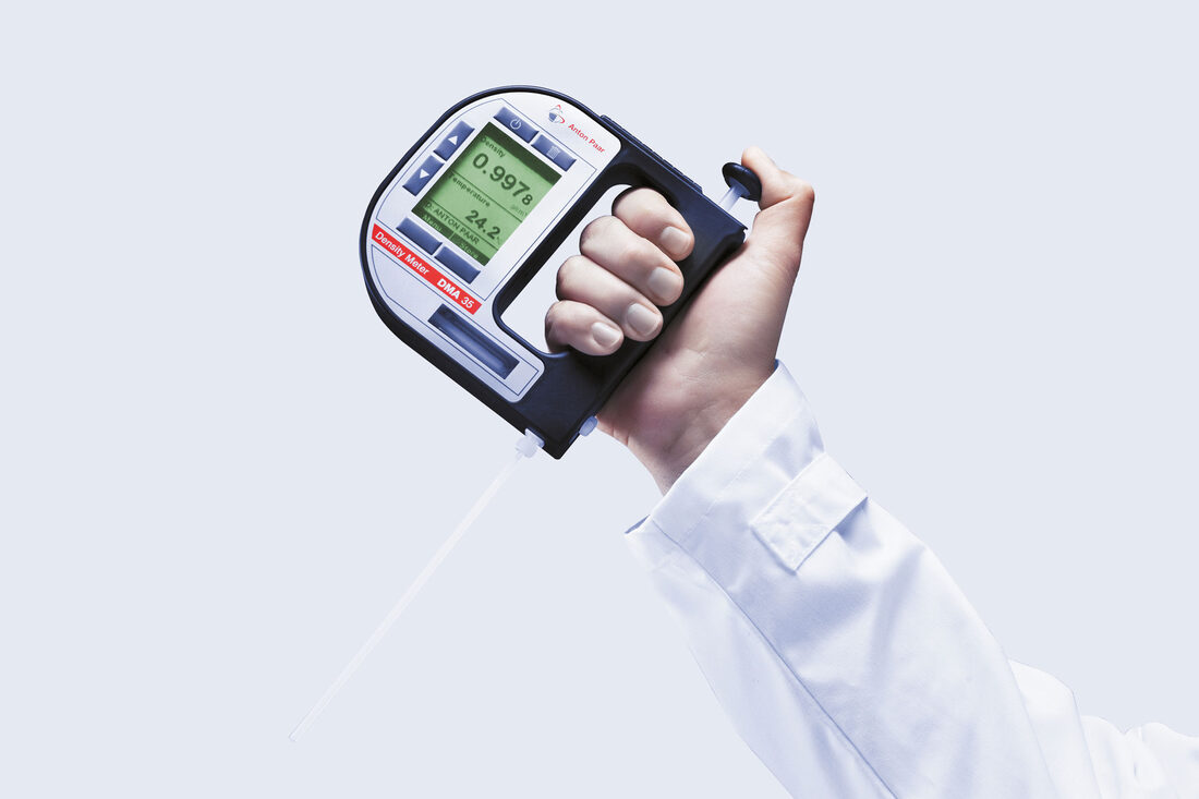 DMA 35 Basic 手持式密度计