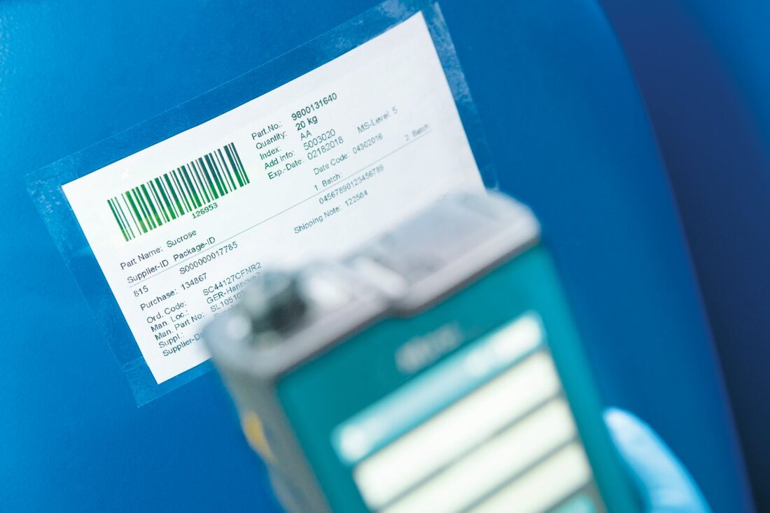 通过手持式拉曼光谱仪，可在卸货区完成大多数材料的识别和验证工作。这与经典方法有很大区别。